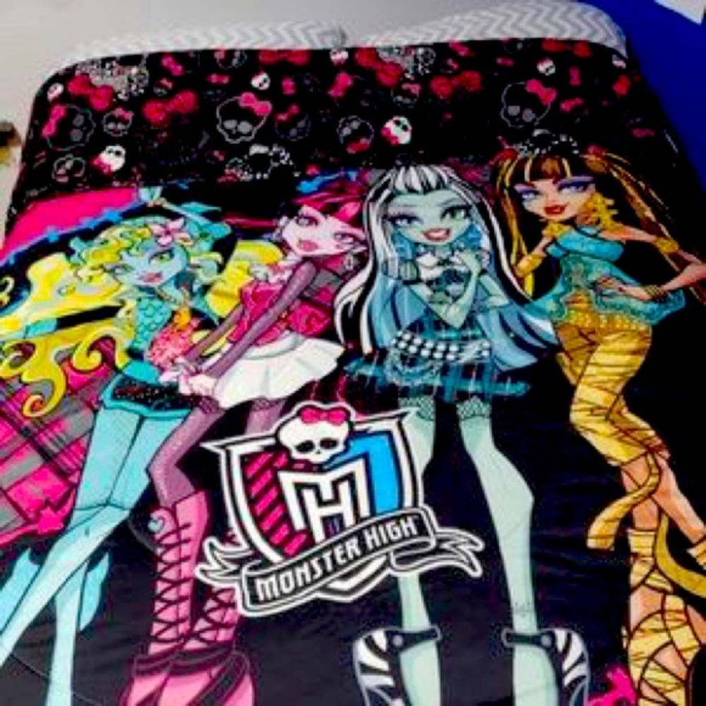 Monster High comforter Full Size Comforter